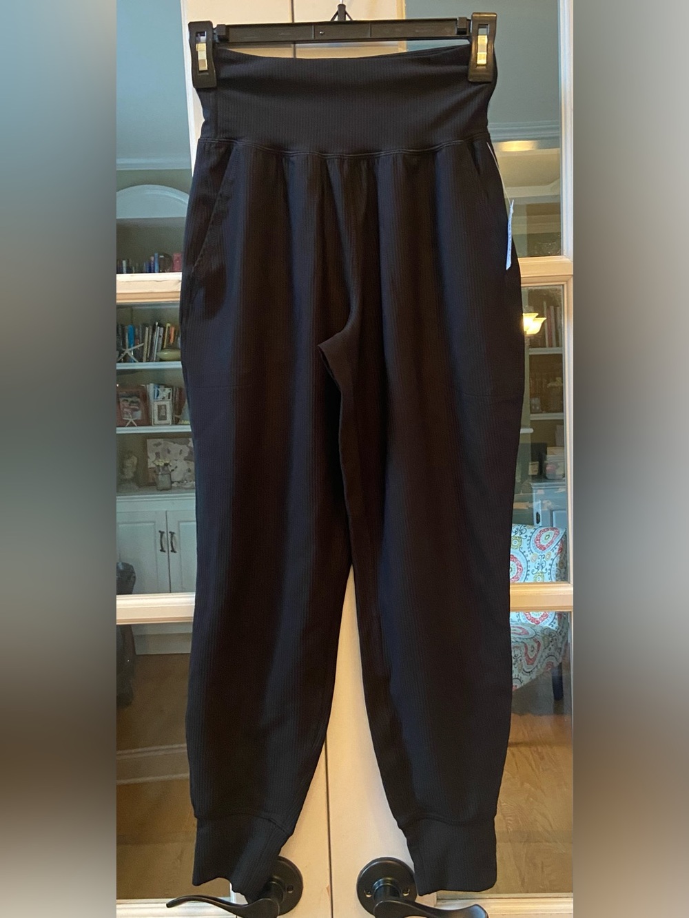 NWT Old Navy Black Ribbed Athletic Joggers Size XS Petite